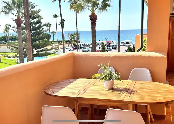 - Alicate Beachfront - 6 マルベーリャ