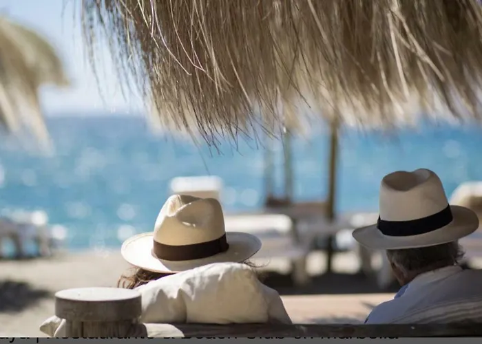 - Alicate Beachfront - 6 * Marbella