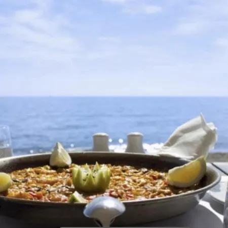 - Alicate Beachfront - 6 * Marbella